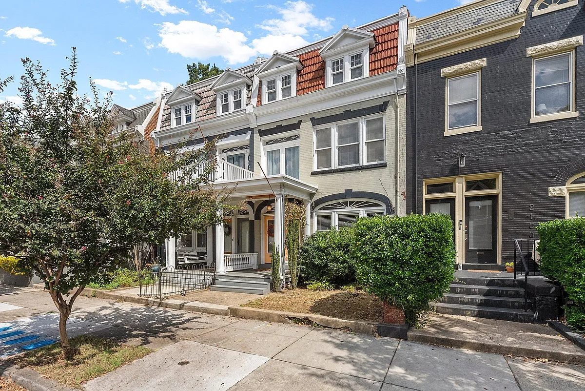 Building Photo - 2102 Floyd Ave #B