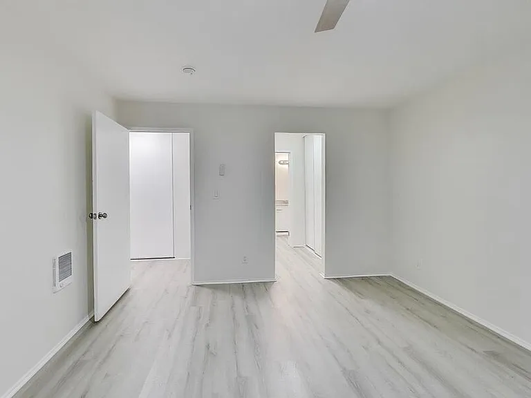 2820 Park Blvd #108 — Photo 9