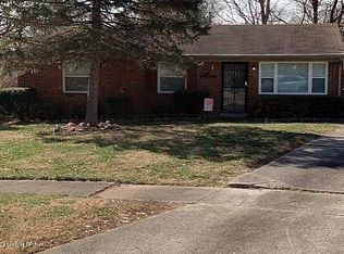 10100 Pennyrile Ct, Jeffersontown, KY 40299
