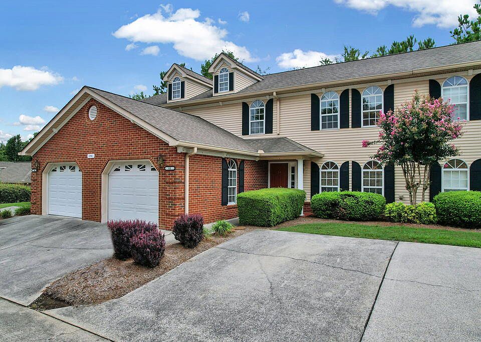 1st image of 1702 Chestnut Oak Dr