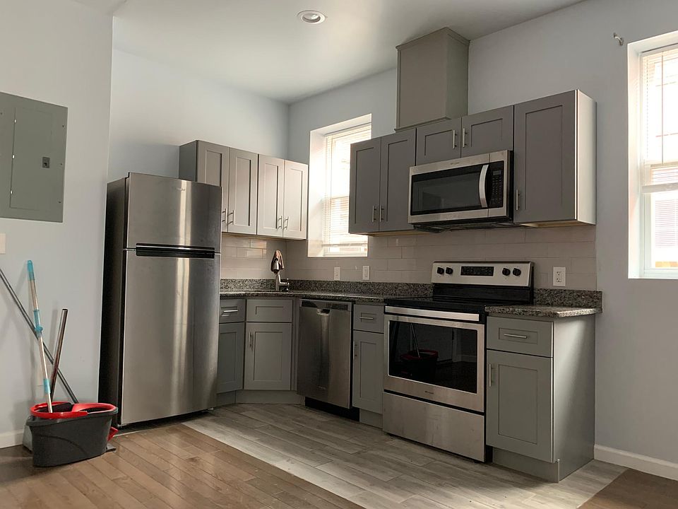 1st image of 1609 S Broad St Floor 3