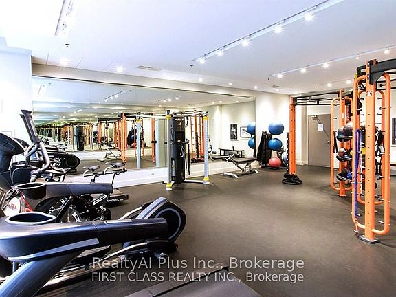 5th image of 68 Abell St #650