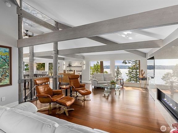 4th image of 1571 Thorndyke Road