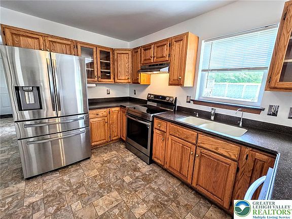 4th image of 450 Patten Cir