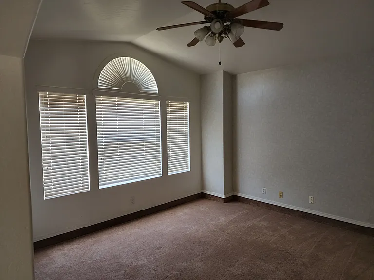 1126 W Grand Caymen Dr — Photo 13
