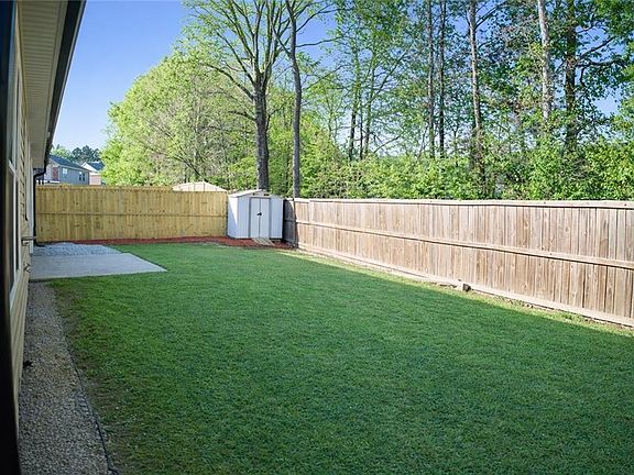 4th image of 1997 Peach Shoals Cir