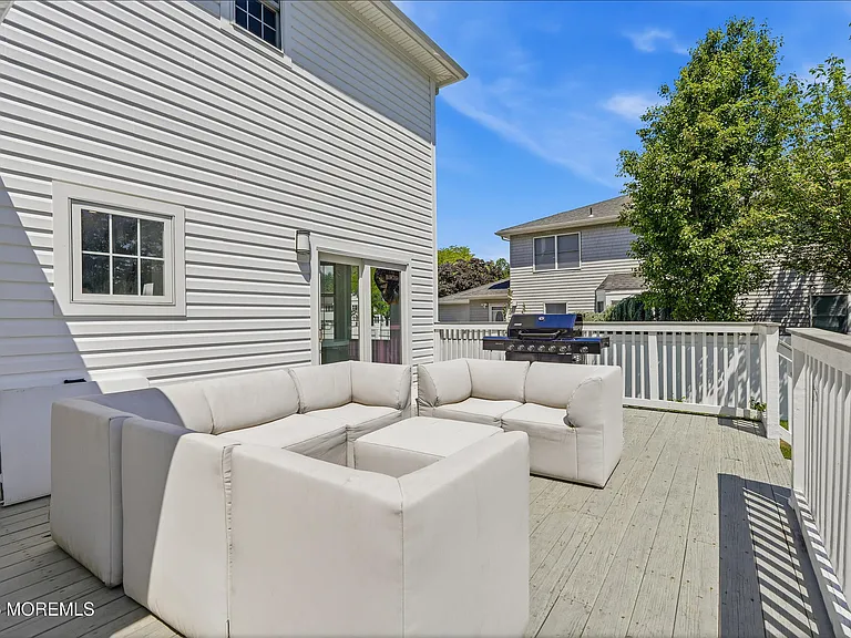 17 Georgetown Rd — Photo 36