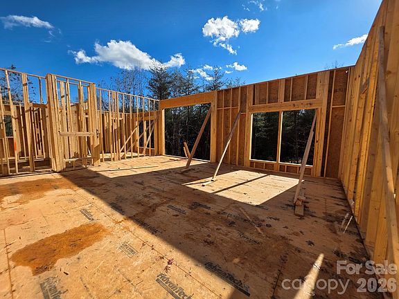 2nd image of 2069 Shannon Dr #77