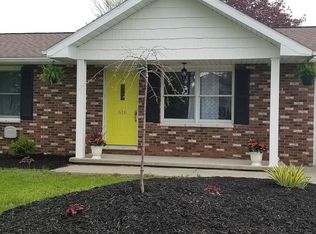 616 Island View Dr, Alpena, MI 49707
