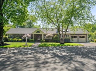 25 Fiske Rd, Wenham, MA 01984