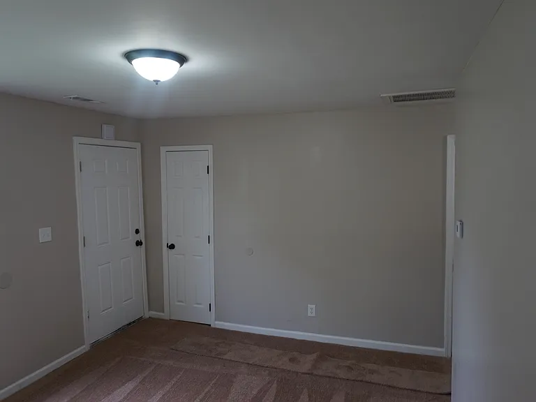 29134 Glenwood St — Photo 9