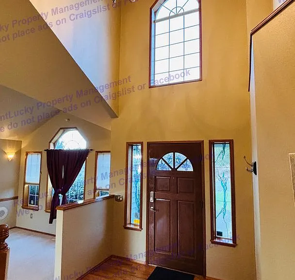5216 Ridge Dr NE — Photo 10