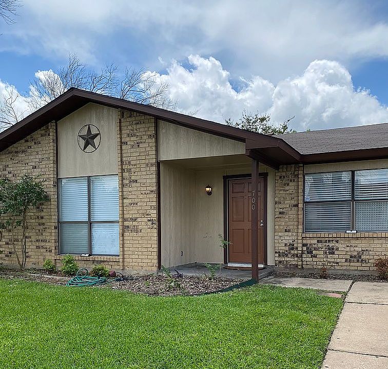 1st image of 700 Lawndale Dr