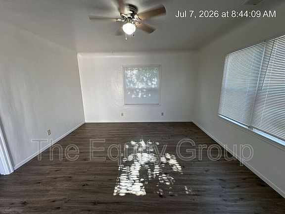 3rd image of 710 E Tulare Ave