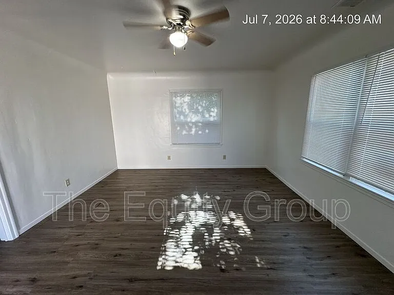 710 E Tulare Ave — Photo 3