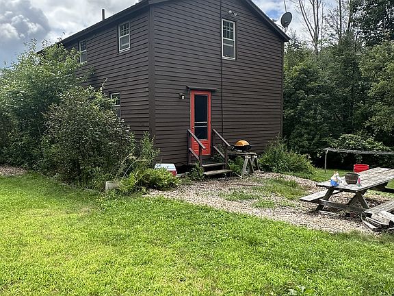 3rd image of 35 Leverett Rd