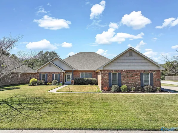 2516 Caldwell Park Ct SE, Owens Cross Roads, AL 35763