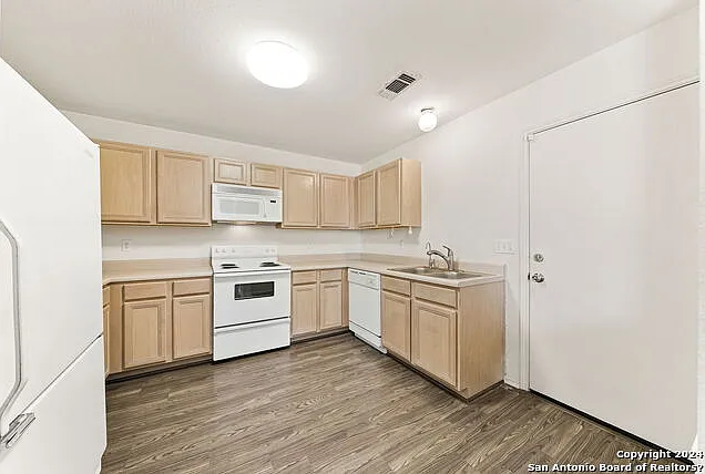 6018 Norse — Photo 10