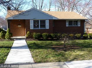 1418 Thornden Rd, Rockville, MD 20851