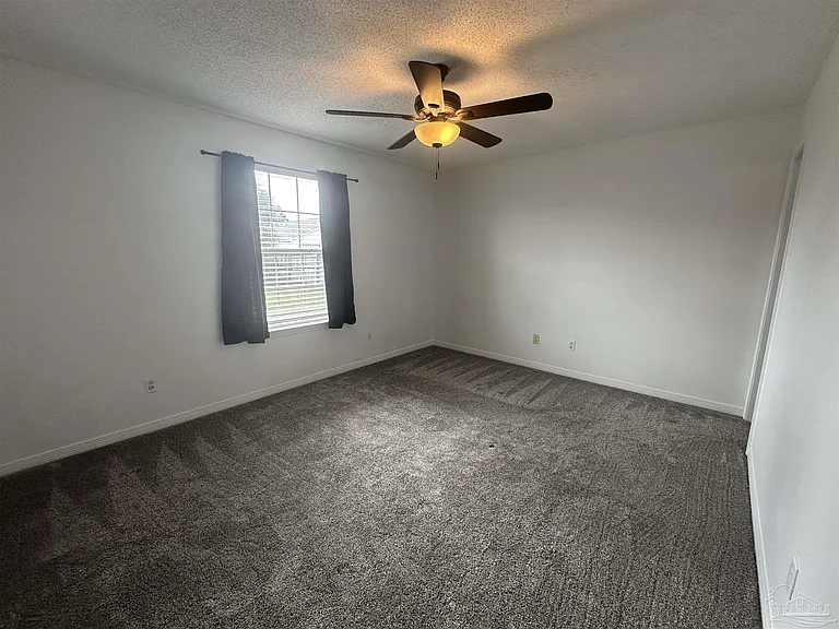 541 Batten Blvd — Photo 23