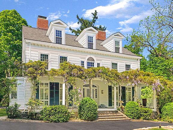 4th image of 8 Sharon Ln