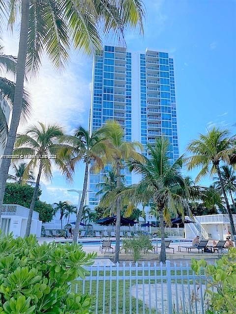 Experience Luxury at 2655 Collins Avenue, Miami Beach, FL