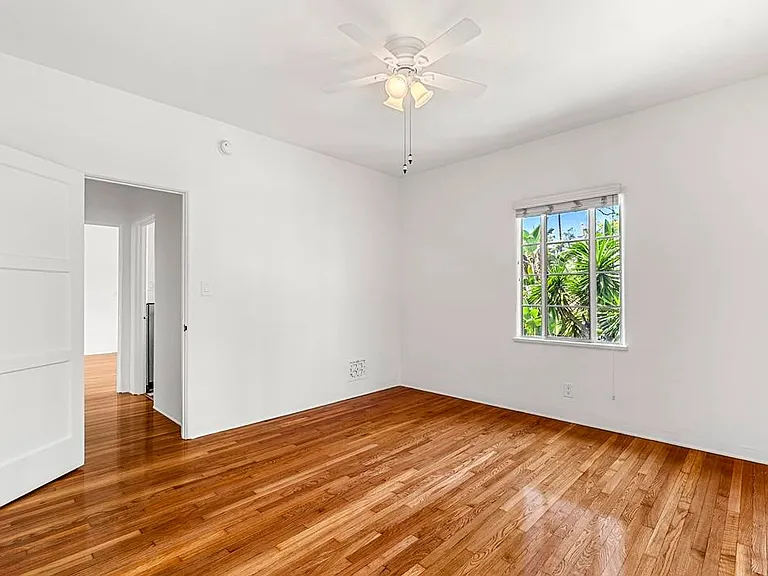 9122 Beverly Blvd #9122 — Photo 18