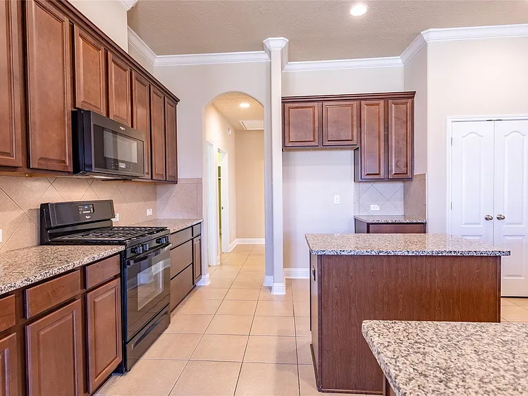 22314 Sheldonwood Ct — Photo 8