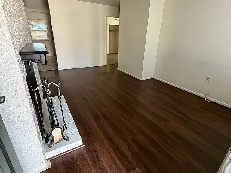 463 N 64th Pl #1 — Photo 4