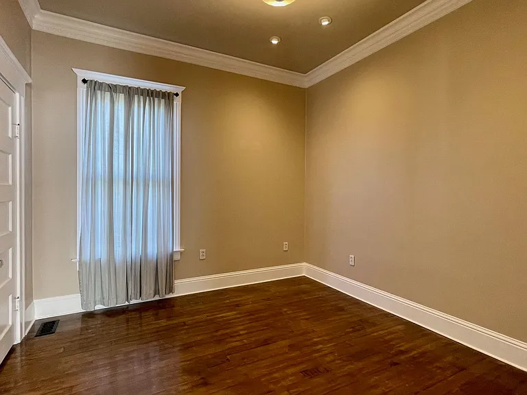 1737 Chorro St — Photo 11