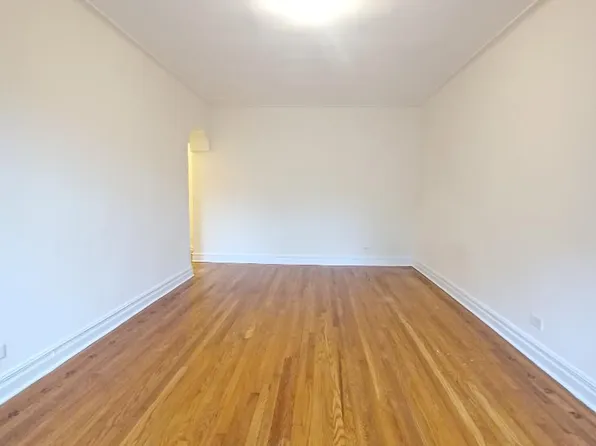 111-10 76th Road image 8 of 8