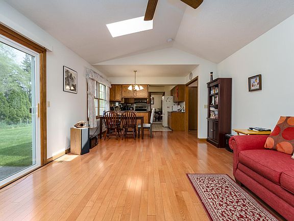 4th image of 1452 Snowberry Ct