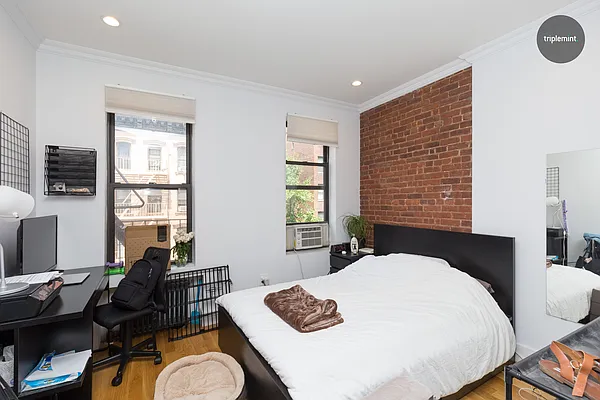 Rented by Nooklyn NYC LLC | media 8