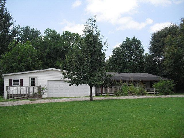 2nd image of 2274 Hodges Bridge Rd