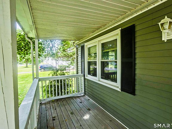 3rd image of 10 Wesley Road