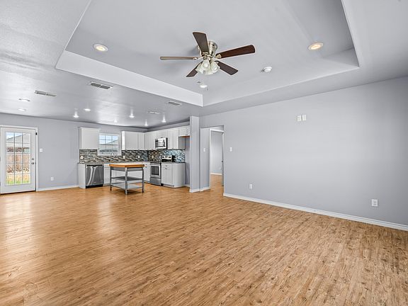 4th image of 8805 15th St