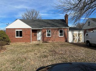 1350 S New Florissant Rd, Florissant, MO 63031