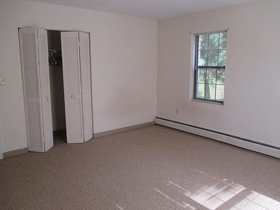 4th image of 22 Kenmar Dr Unit 199