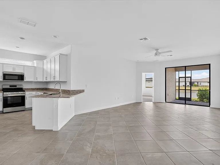 5316 Crystal Harbor Cv — Photo 10