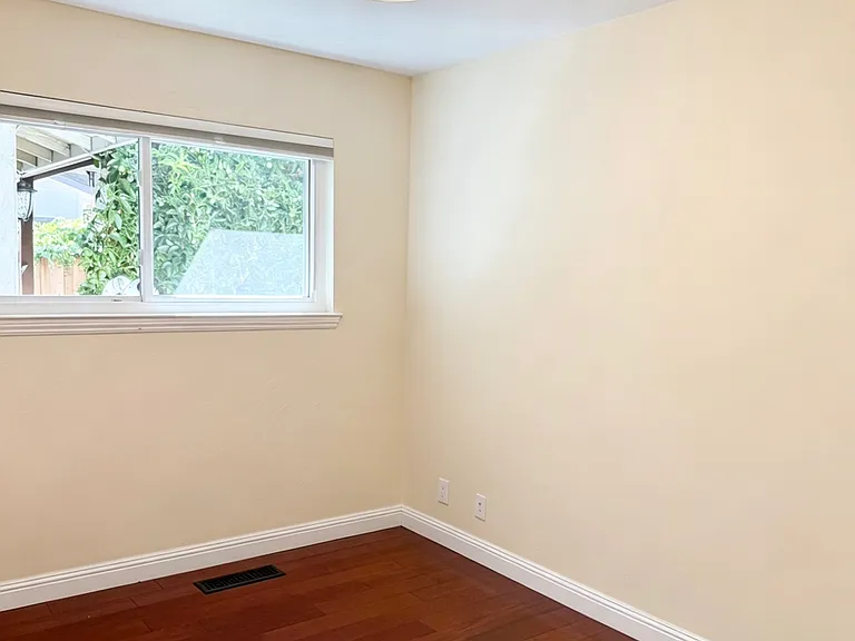 1519 Casa De Ponselle — Photo 18