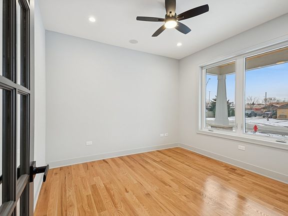 3rd image of 11036 Austin Ave