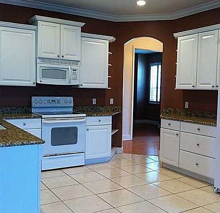 5th image of 4175 E 16th Sq
