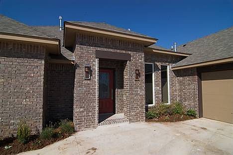 2nd image of 17517 Sparrowhawk Ln