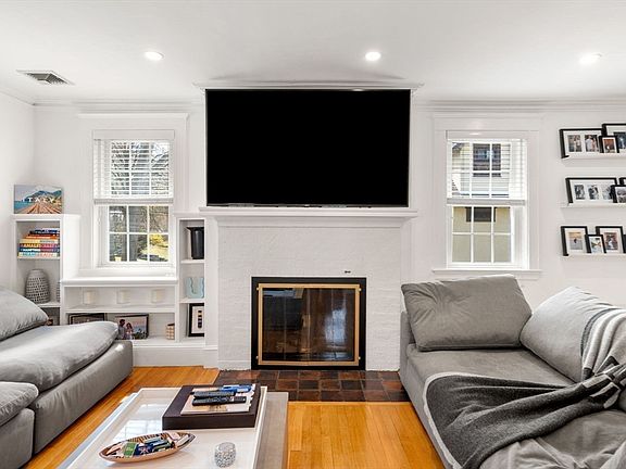 5th image of 99 Atwood Ave #99