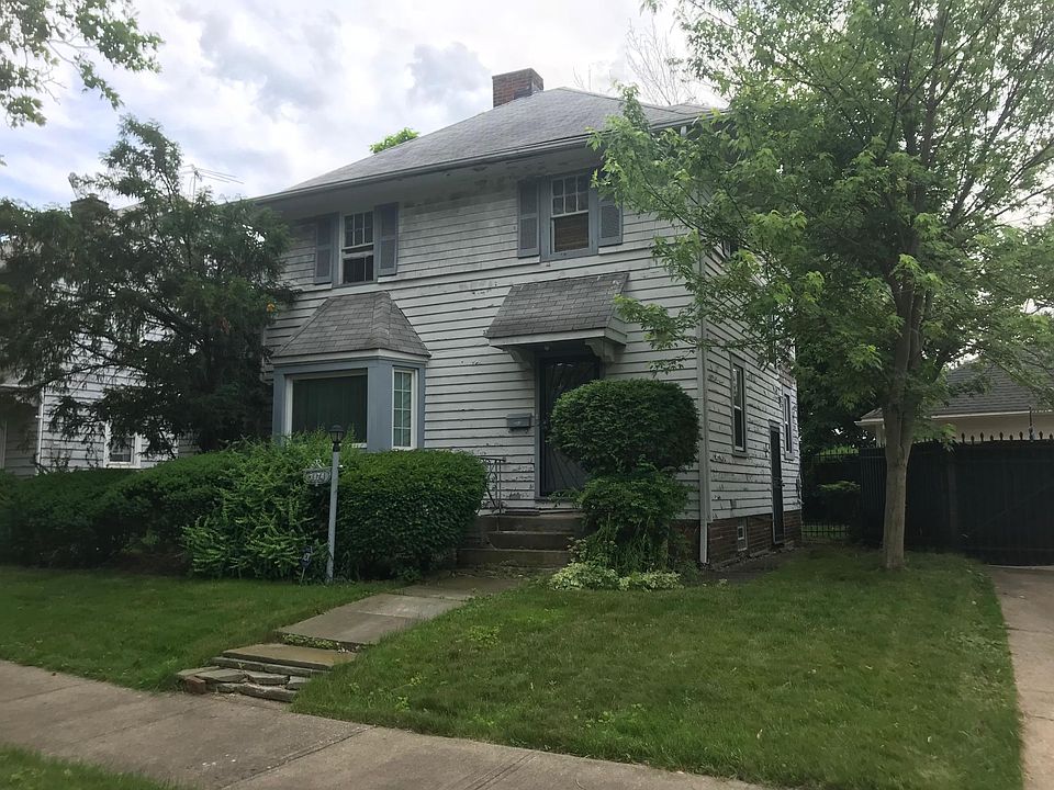 1st image of 3174 E 137th St