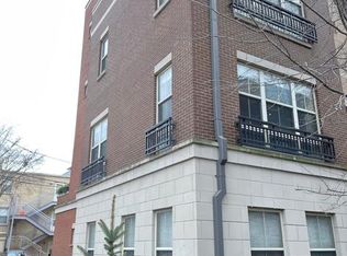 1205 W Arthington St, Chicago, IL 60607