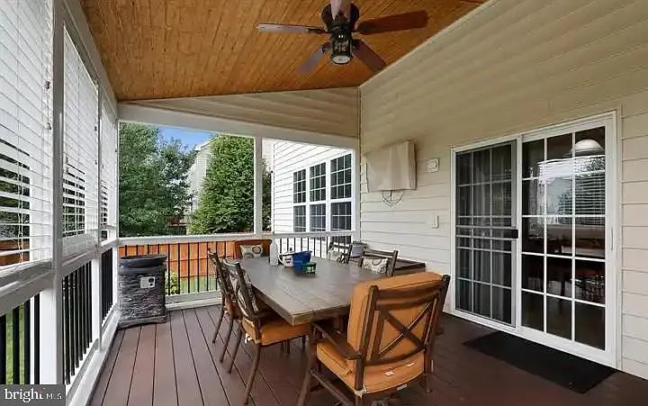 10 Manorwood Dr — Photo 17