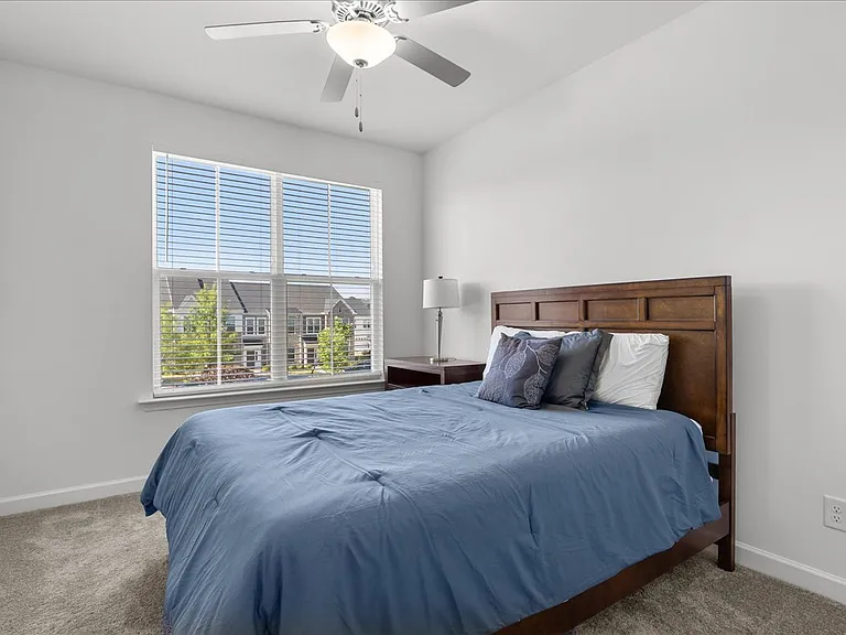 7906 Flatrock Park Dr — Photo 13