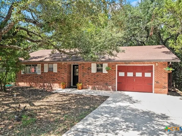 3067 Lakeview Dr, Canyon Lake, TX 78133