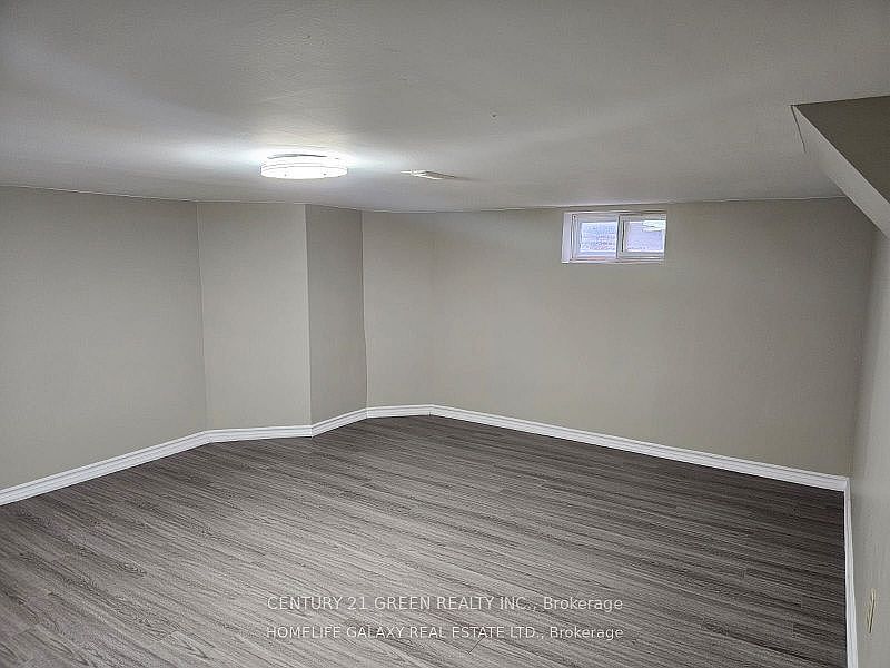 2nd image of 4044 Colonial Dr #Basement